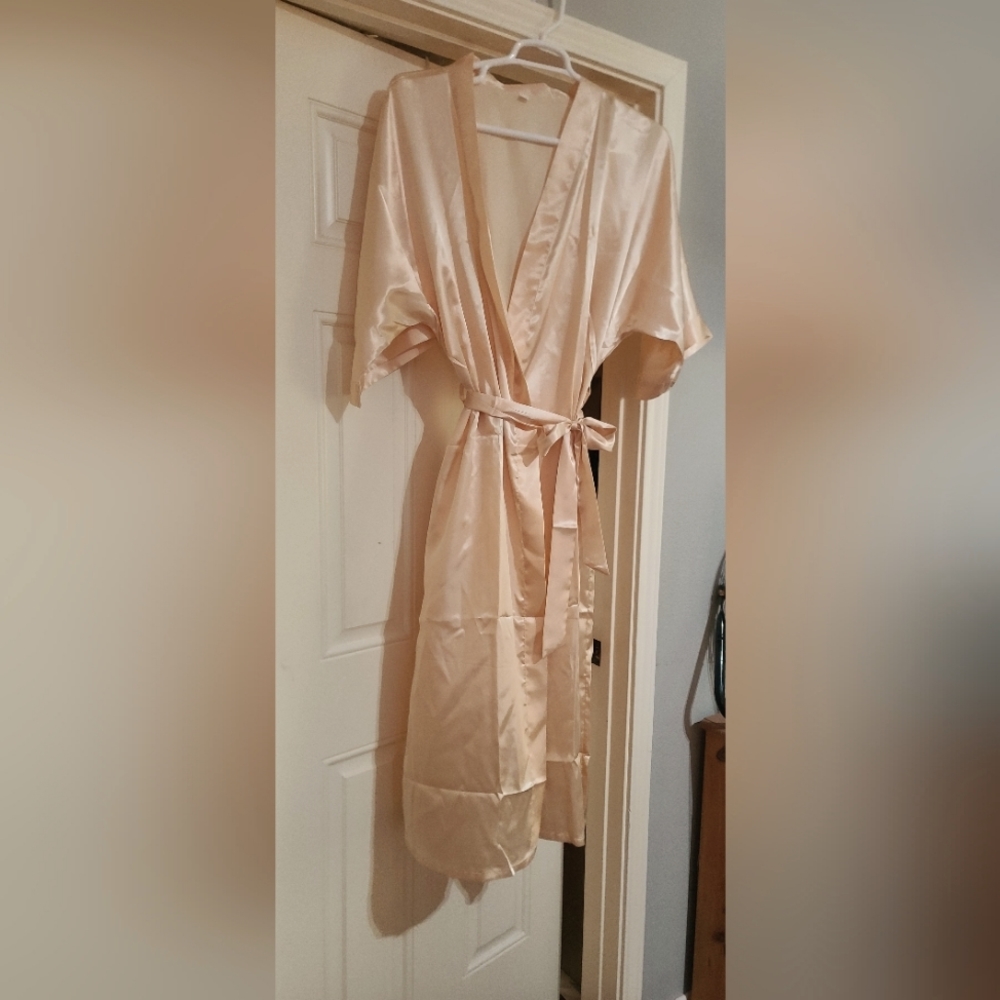 Peach Long Polyester Robe Size XL